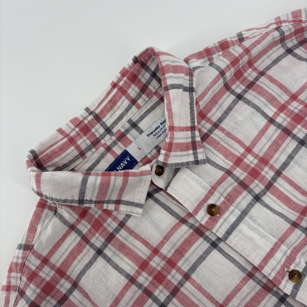 Old Navy Men's Everyday Shirt Large Long-Sleeve Red/Gray Stripe Linen Blend